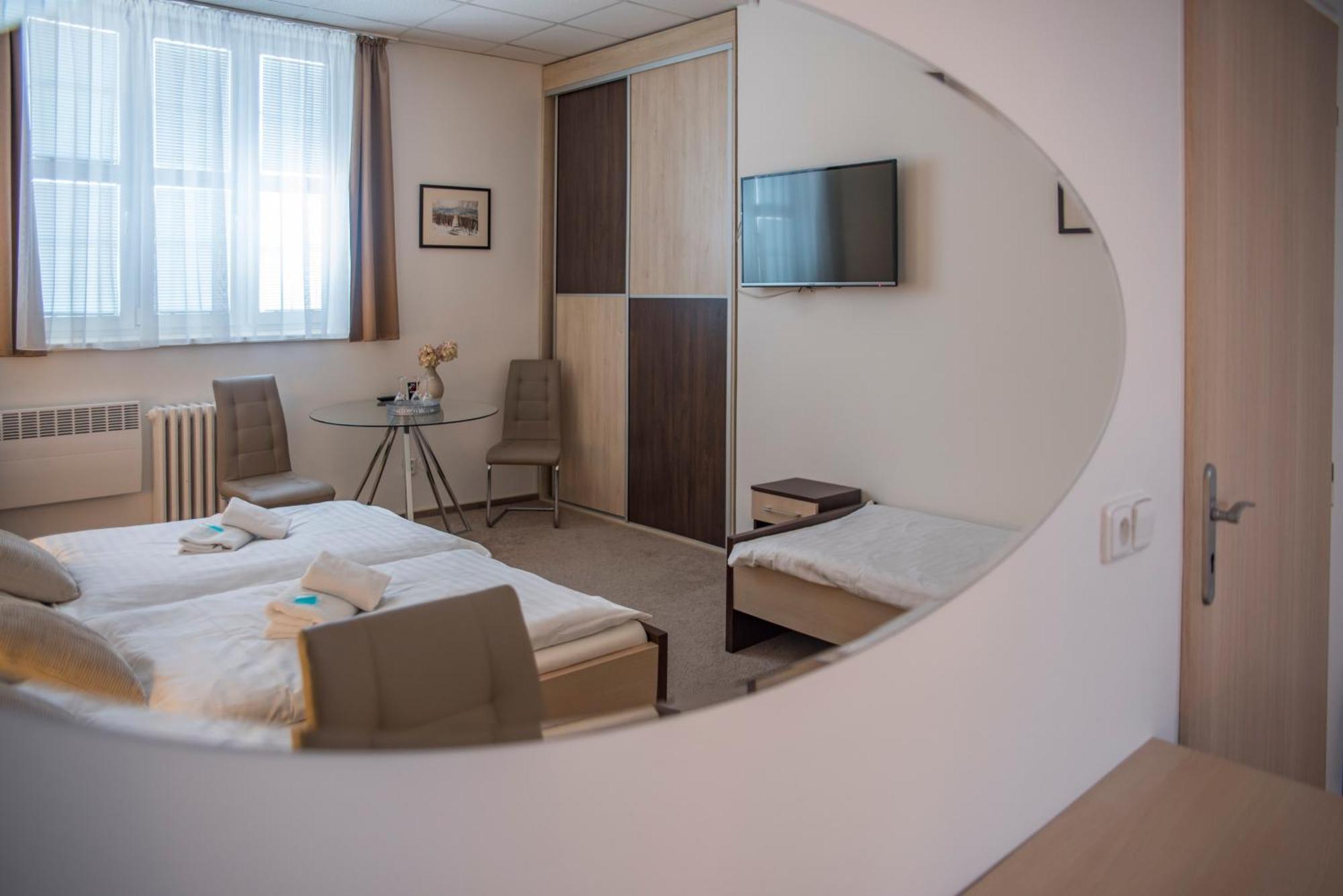 Classic Apartmany Trinec Exterior photo